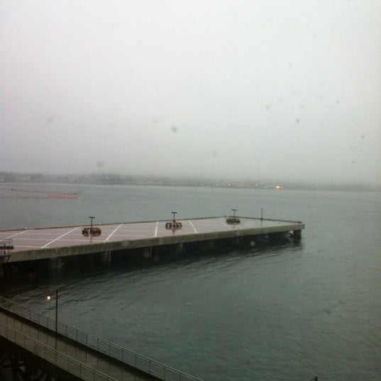 Foto diambil di Halifax Marriott Harbourfront Hotel oleh Bill M. pada 9/22/2012