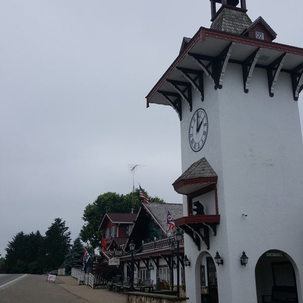Guggisberg Cheese Factory Cheese Store in Millersburg