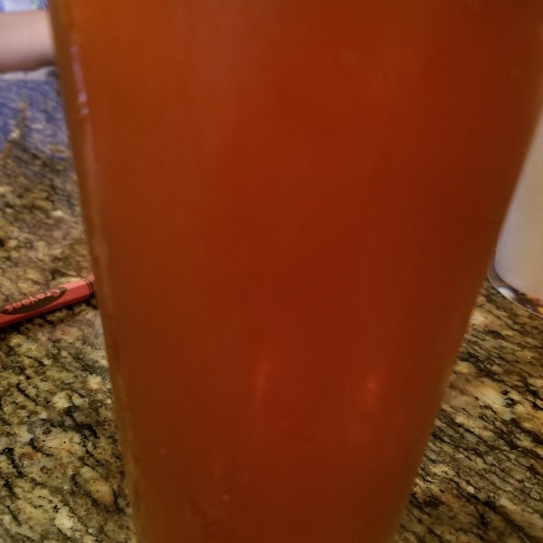 Photo taken at BJ&#39;s Restaurant &amp; Brewhouse by Daniel S. on 3/31/2019