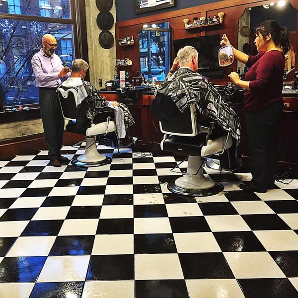 1/27/2016にBarber B.がFarzad&#39;s Barber Shopで撮った写真