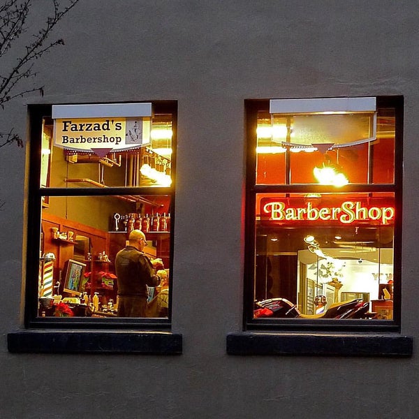 Foto scattata a Farzad&#39;s Barber Shop da Barber B. il 11/27/2015