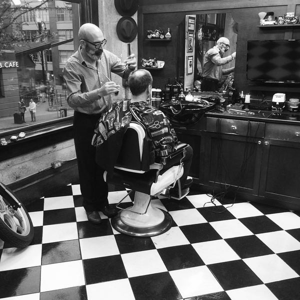 3/18/2016 tarihinde Barber B.ziyaretçi tarafından Farzad&#39;s Barber Shop'de çekilen fotoğraf