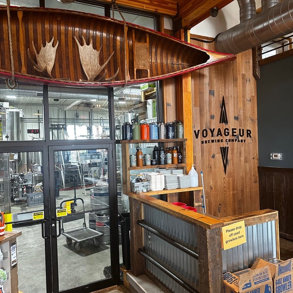 Photo taken at Voyageur Brewing Company by Jeffrey on 9/7/2023