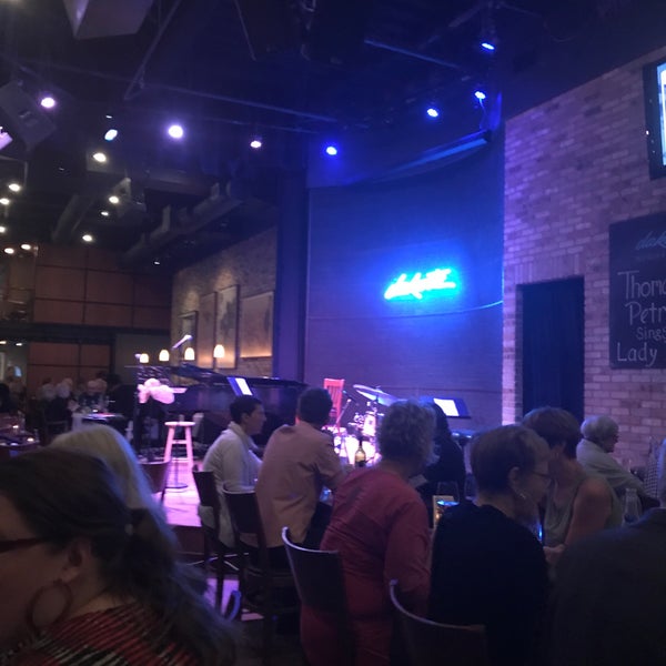 Foto tomada en Dakota Jazz Club &amp; Restaurant  por Jeffrey el 7/3/2018