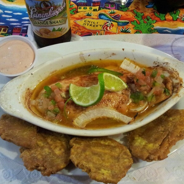 1/25/2014에 Anabel O.님이 Frijoles Y Chilangas - Mexican &amp; Intl. Cuisine에서 찍은 사진