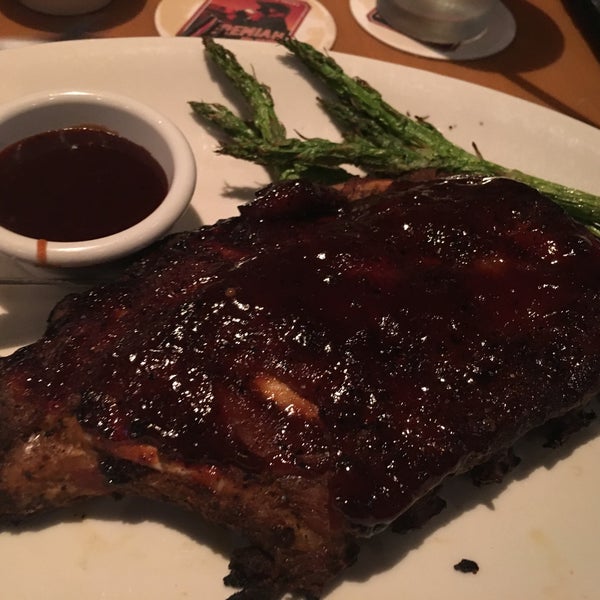 Photo taken at BJ&#39;s Restaurant &amp; Brewhouse by JAck L. on 6/1/2016