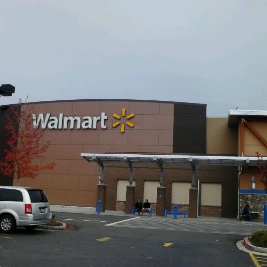 Walmart Supercenter Lakewood, WA