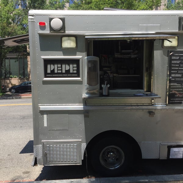 7/25/2016 tarihinde John T.ziyaretçi tarafından Pepe Food Truck [José Andrés]'de çekilen fotoğraf