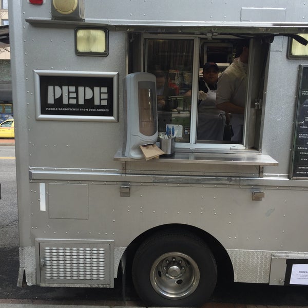 Foto scattata a Pepe Food Truck [José Andrés] da John T. il 3/28/2016
