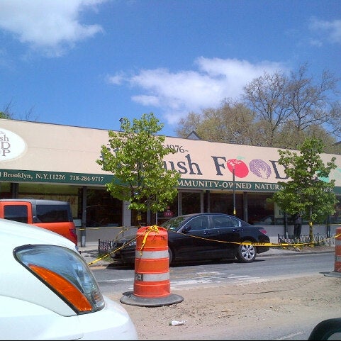 Das Foto wurde bei Flatbush Food Coop von jeffrey f. am 5/5/2013 aufgenommen