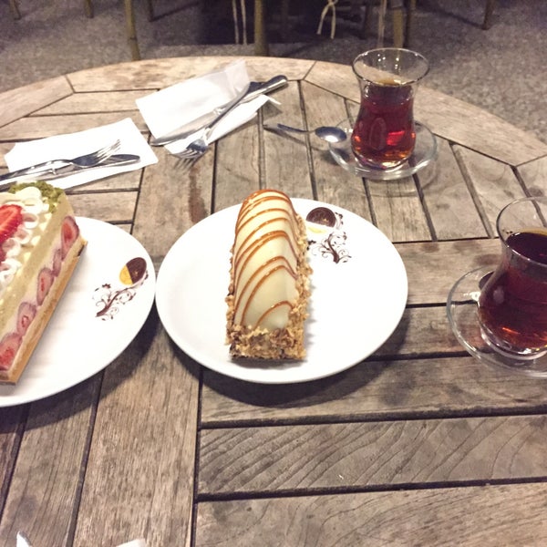 8/28/2015 tarihinde HİLMİ G.ziyaretçi tarafından Erbap Cafe &amp; Restaurant'de çekilen fotoğraf