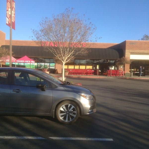 Trader Joe's Grocery Store in Fairfield