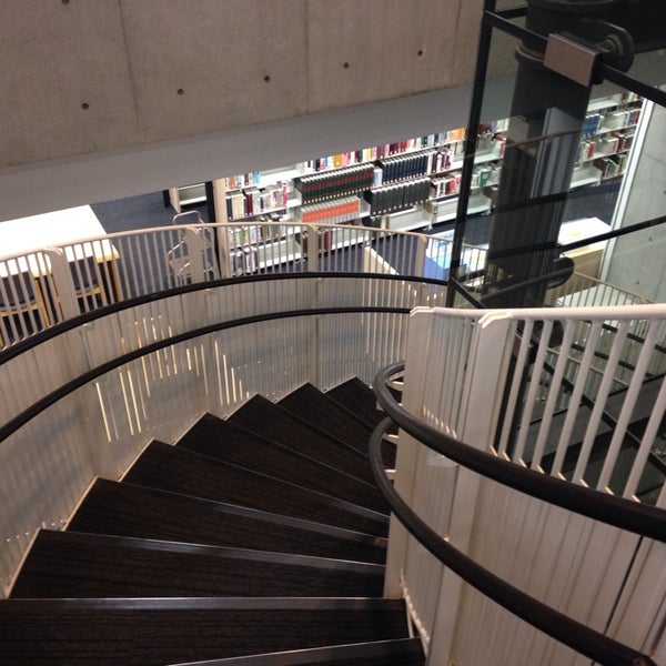 愛知大学 名古屋図書館 Biblioteca Da Faculdade Em Nagoya Shi