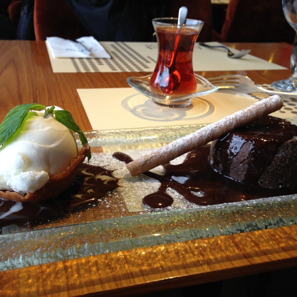 4/14/2013にDamla Su B.がMesst Cafe &amp; Restaurantで撮った写真