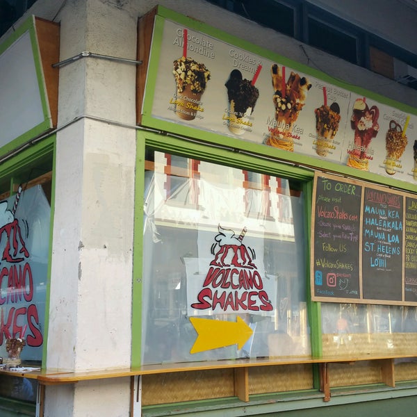 Volcano Shakes Downtown Honolulu Honolulu, HI