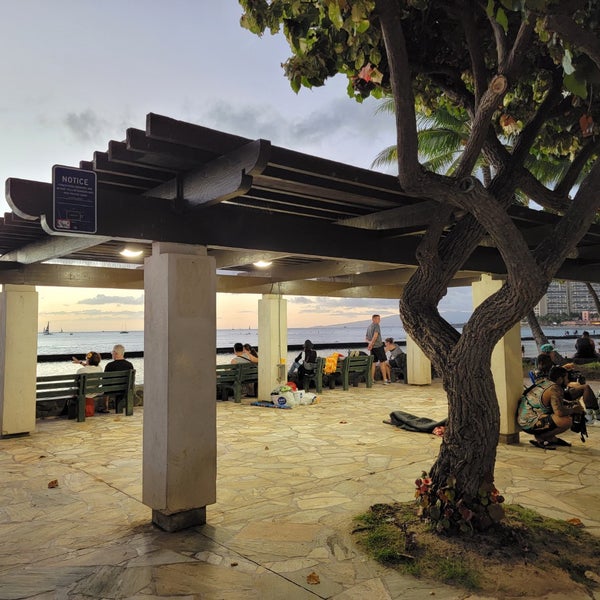Photo taken at Waikiki Beach Walls by Aloha B. on 11/19/2022