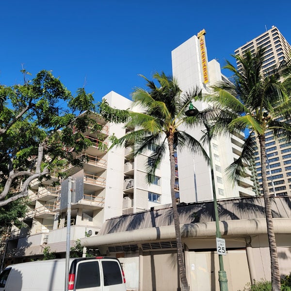 3/12/2023 tarihinde Aloha B.ziyaretçi tarafından Ambassador Hotel Waikiki'de çekilen fotoğraf