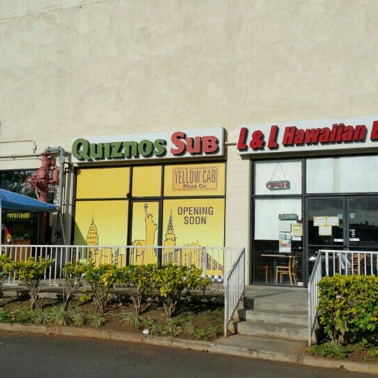 Снимок сделан в Yellow Cab Pizza Co. пользователем Aloha B. 5/13/2015
