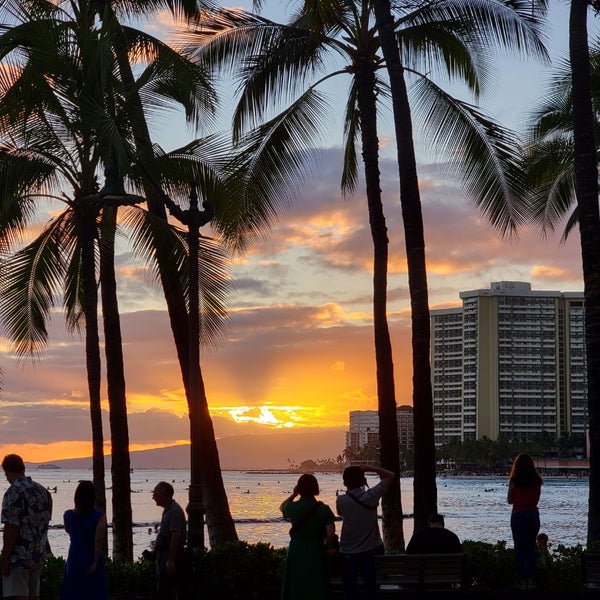7/7/2023 tarihinde Aloha B.ziyaretçi tarafından Waikiki Beach Walls'de çekilen fotoğraf