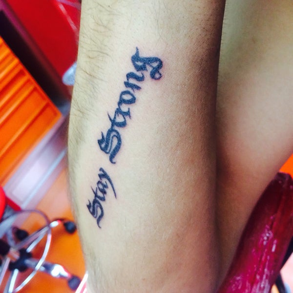7/6/2015에 Alparslan K.님이 Vagonart Tattoo &amp; Piercing에서 찍은 사진