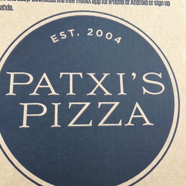 Foto tirada no(a) Patxi&#39;s Pizza por Michael S. em 6/25/2016