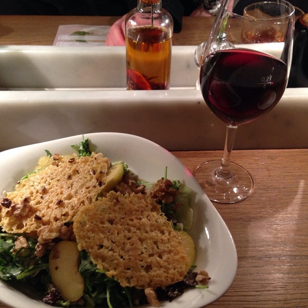 Photo taken at Vapiano by Ike R. on 11/15/2013
