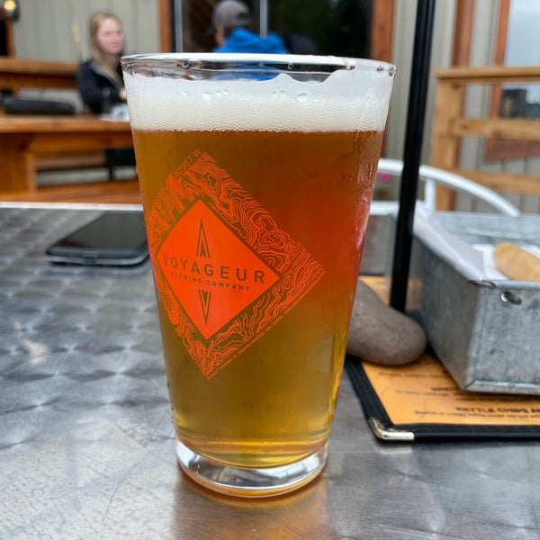 Photo taken at Voyageur Brewing Company by Melissa T. on 6/11/2021