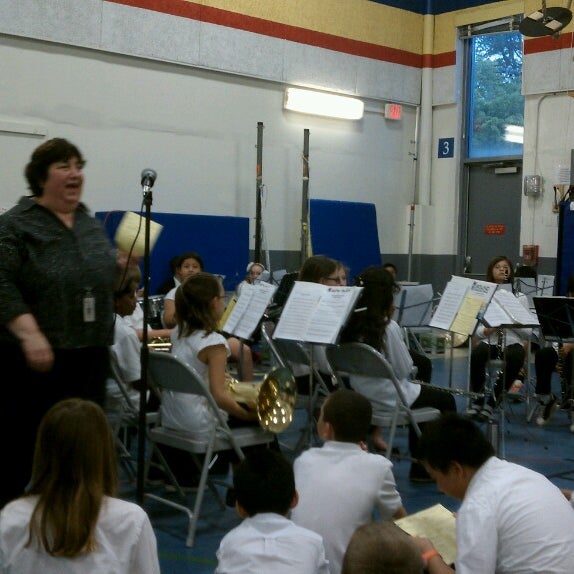 patrick henry elementary first day 2025