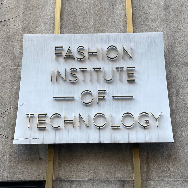 3/27/2020 tarihinde Paul W.ziyaretçi tarafından Fashion Institute of Technology'de çekilen fotoğraf