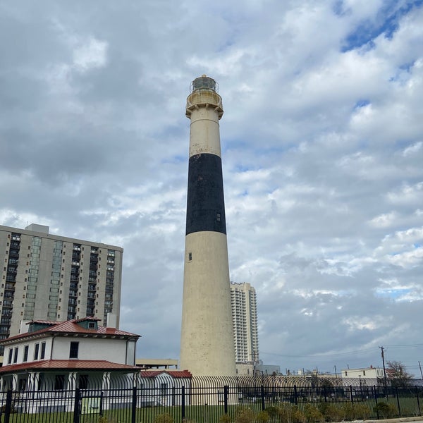 Foto tirada no(a) Absecon Lighthouse por Paul W. em 11/26/2020