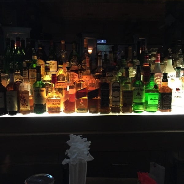 Photo taken at Harrington&#39;s Bar &amp; Grill by Paul W. on 6/21/2015