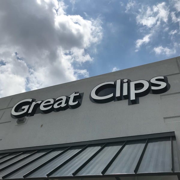 Sport Clips Haircuts of Northwest Expressway Hair Salon