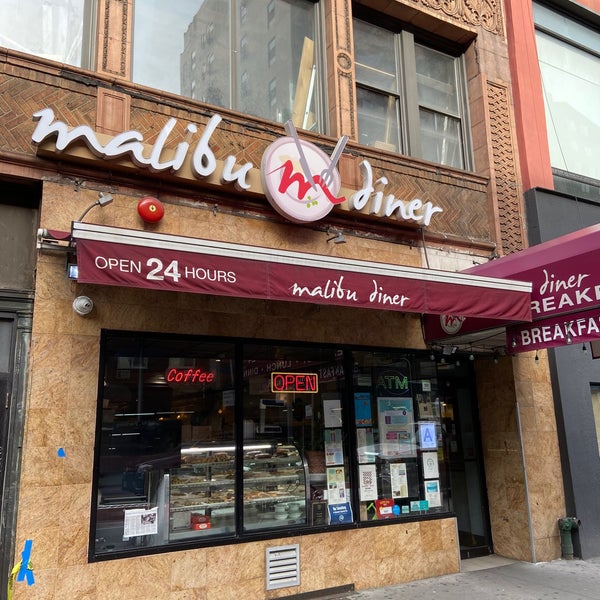 2/15/2020 tarihinde Paul W.ziyaretçi tarafından Malibu Diner NYC'de çekilen fotoğraf