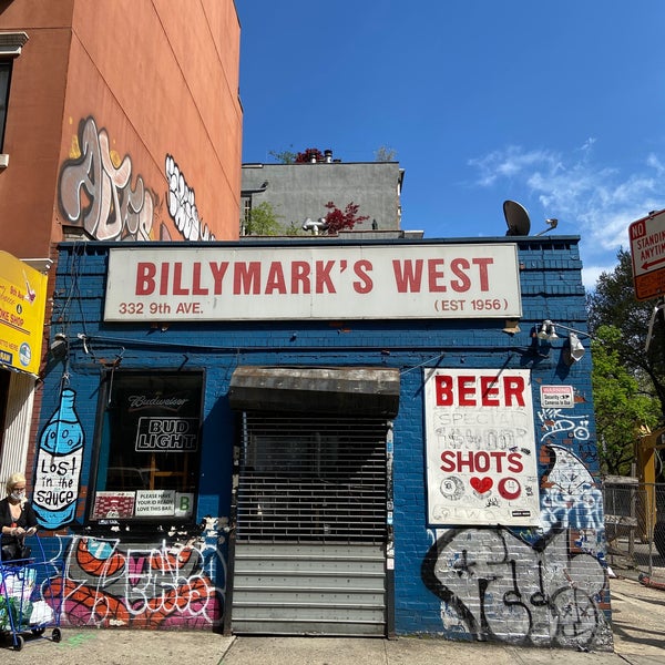 Photo taken at Billymark&#39;s West by Paul W. on 5/3/2020