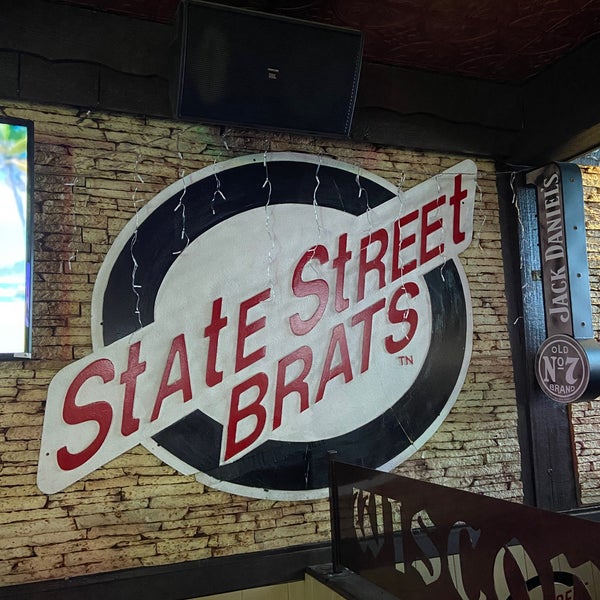 Photo taken at State Street Brats by Paul W. on 10/18/2022