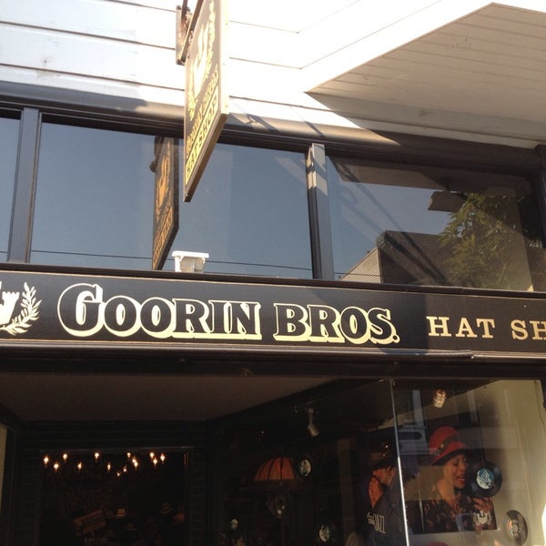 รูปภาพถ่ายที่ Goorin Bros. Hat Shop โดย Paul W. เมื่อ 10/4/2013