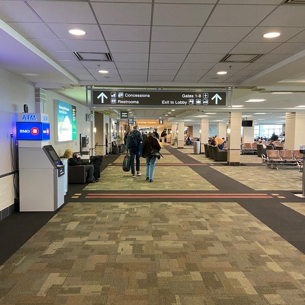 Photo taken at Dane County Regional Airport (MSN) by Paul W. on 10/17/2022