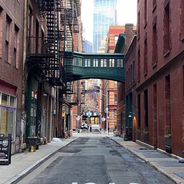 Staple Street Skybridge Tribeca Staple Street