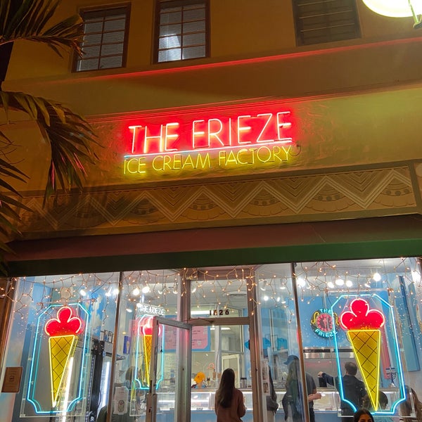 รูปภาพถ่ายที่ The Frieze Ice Cream Factory โดย Paul W. เมื่อ 12/30/2019