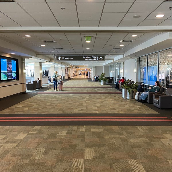 Photo taken at Dane County Regional Airport (MSN) by Paul W. on 10/20/2022