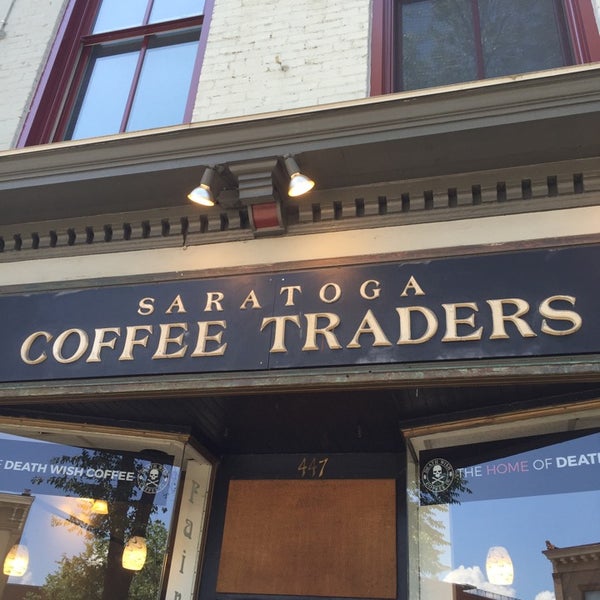 Снимок сделан в Saratoga Coffee Traders пользователем Paul W. 6/25/2016