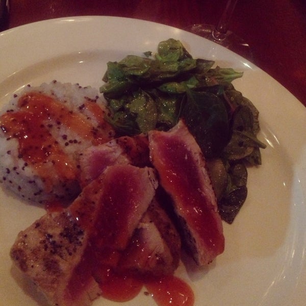 Hennen's Steakhouse in Chattanooga