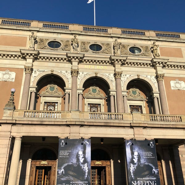 9/18/2018 tarihinde Ben A.ziyaretçi tarafından Kungliga Operan'de çekilen fotoğraf