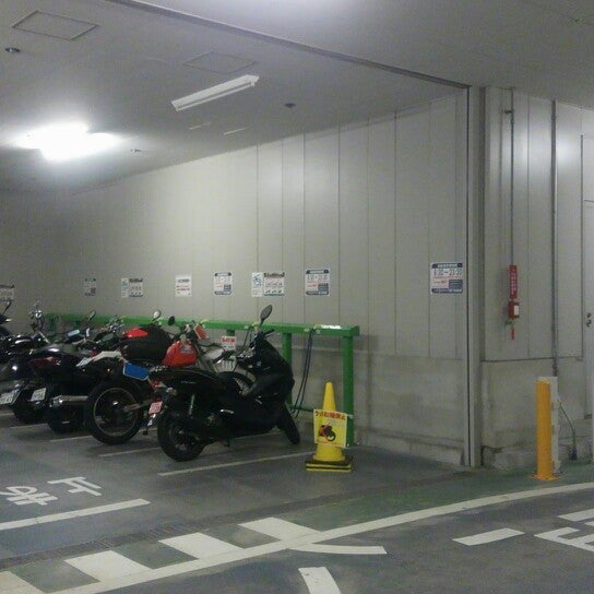 Photos At 二子玉川ライズ バイク駐輪場 Parking In 二子玉川 Photos At 二子玉川ライズ バイク駐輪場 Parking In 二子玉川