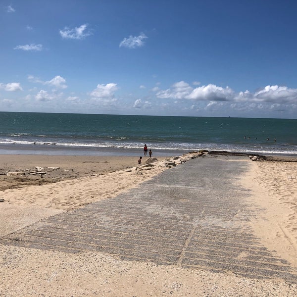 Photos At Plage Du Peu Ragot Beach In La Couarde Sur Mer