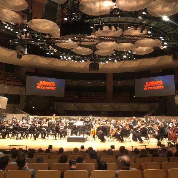 Foto scattata a Boettcher Concert Hall da Cosmo C. il 7/12/2018