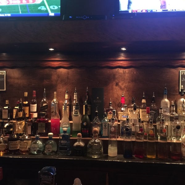 Tres Cuartos Bar in Jersey City