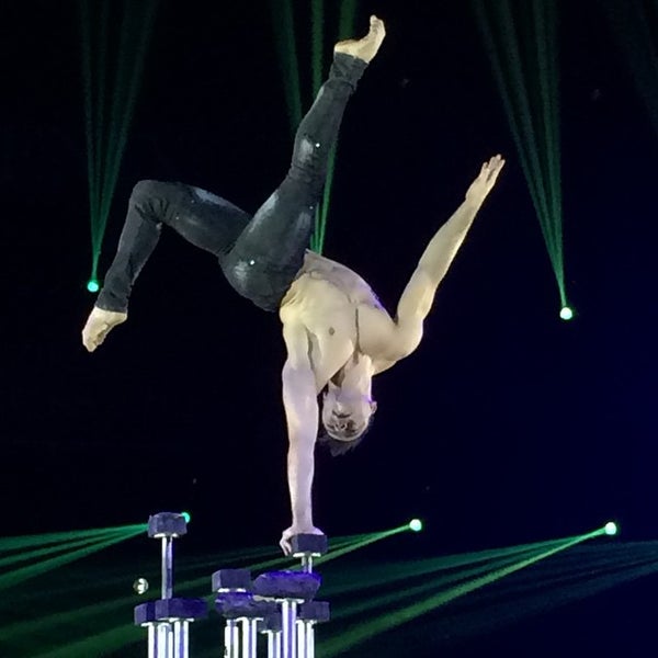 Foto tirada no(a) Cirque Phénix por Uli A. em 1/31/2015