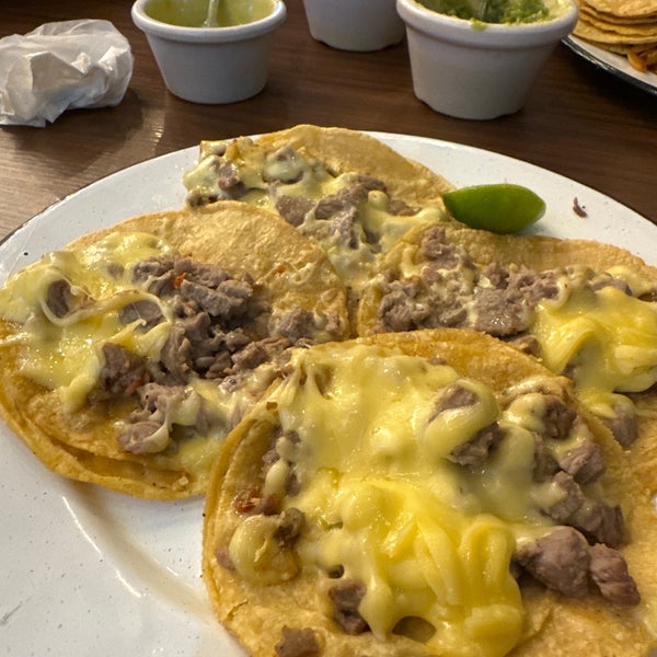 El Morelense Restaurante de tacos en Monterrey