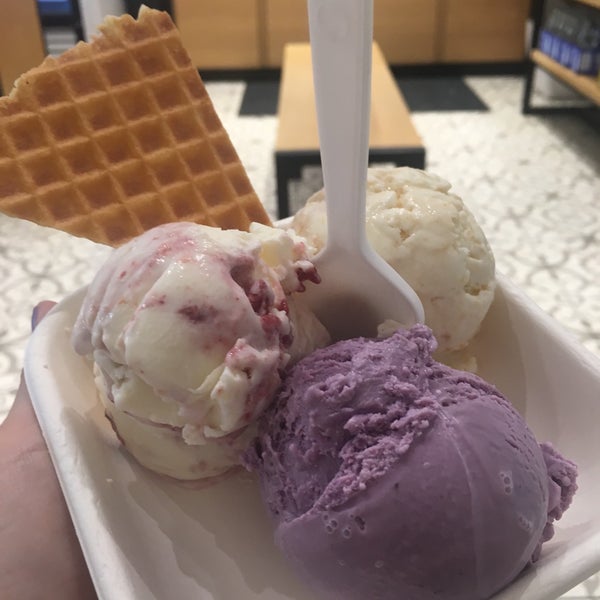 9/8/2017にNatalia C.がJeni&#39;s Splendid Ice Creamsで撮った写真